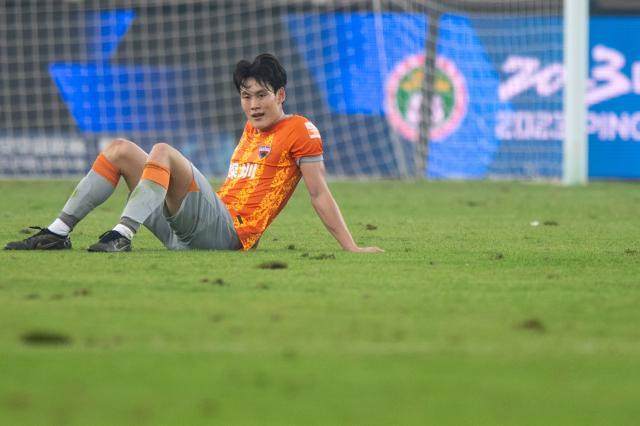 开云官方网站-深圳队解散终于解脱？5年砸30亿后仍欠薪20个月