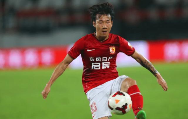 开云品牌门户-1758天！荣昊再披广州队战袍 精彩助攻宣告回归